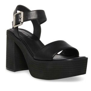Madden Girl • NWOT Grandview Faux Leather Sandal in Black size 10